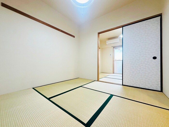 物件内観写真12　(居室)