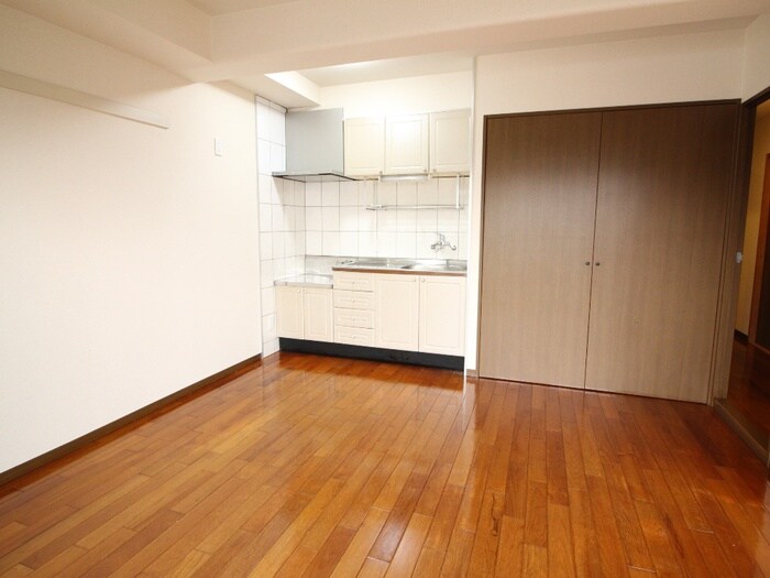 物件内観写真18　(居室)