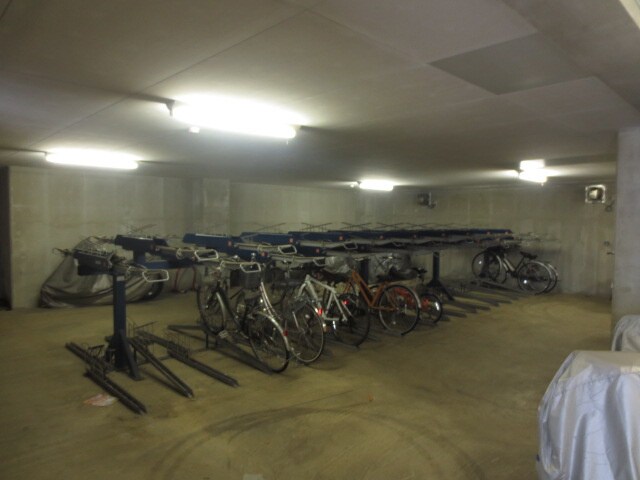 物件外観写真3　(駐輪場)