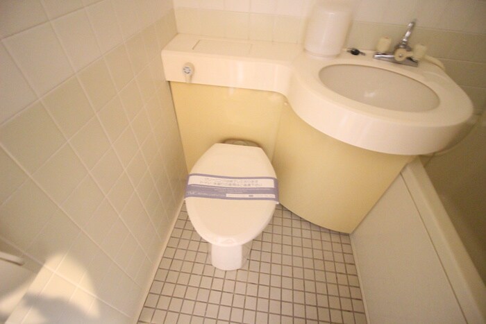 物件内観写真12　(トイレ)