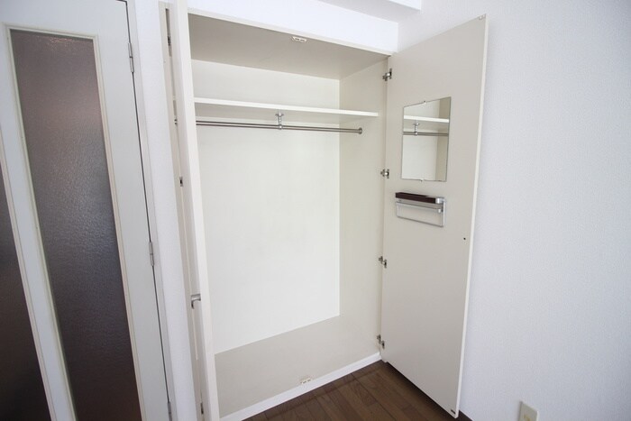 物件内観写真13　(収納)