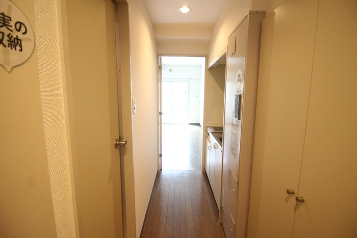 物件内観写真17　(廊下)