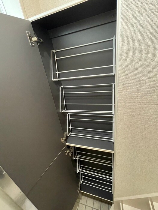 物件内観写真15　(靴箱)