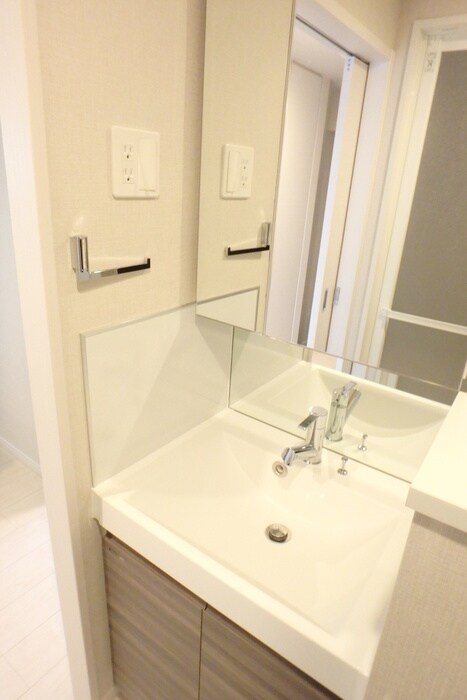 物件内観写真11　(洗面)