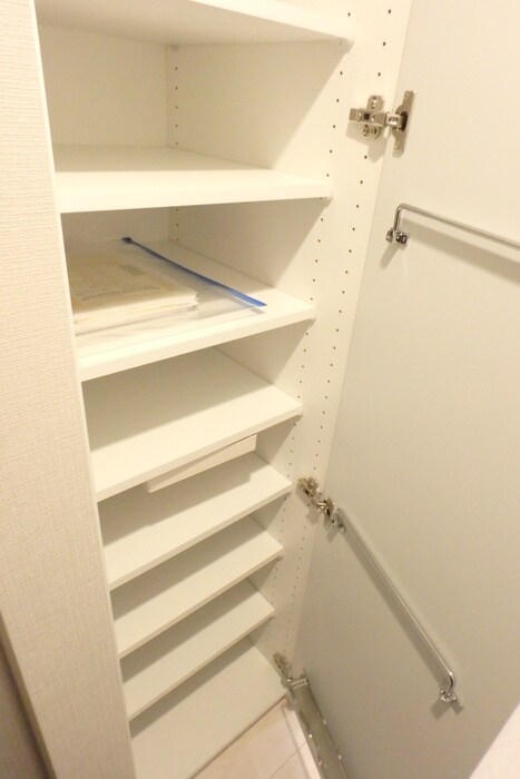 物件内観写真15　(靴箱)