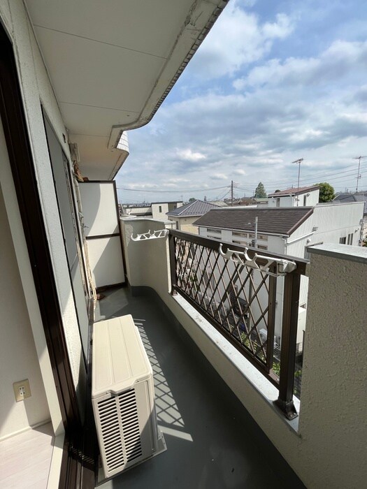 物件内観写真15　(洗濯機置場)