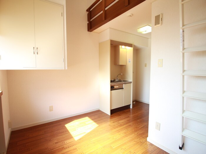 物件内観写真9　(居室)