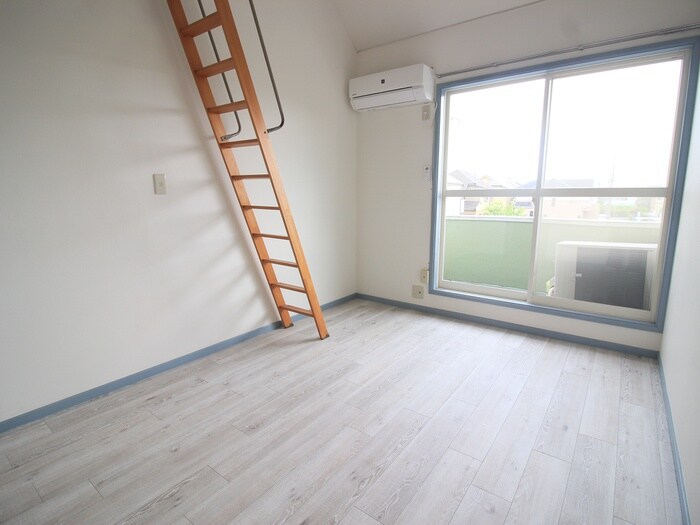 物件内観写真8　(居室)