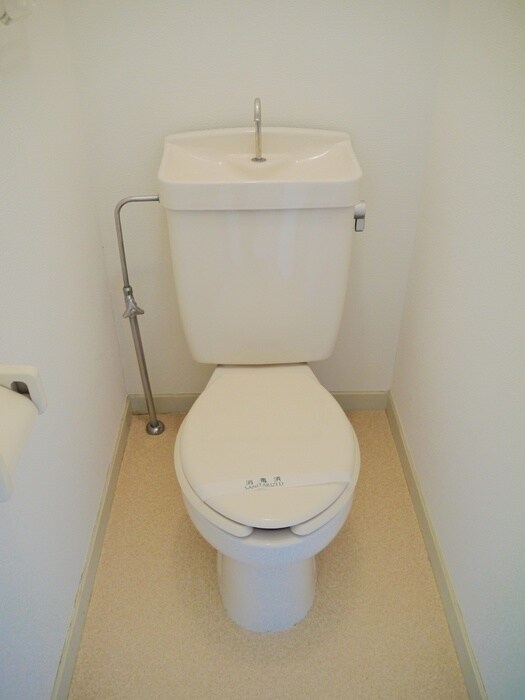 物件内観写真9　(トイレ)