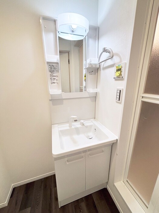 物件内観写真11　(洗面)