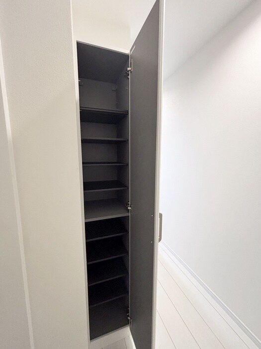 物件内観写真15　(靴箱)