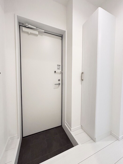 物件内観写真16　(玄関)