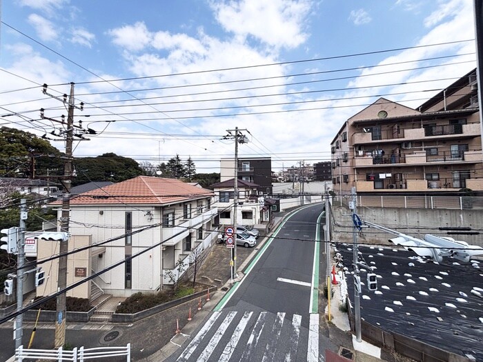 物件内観写真22　(室内からの展望)