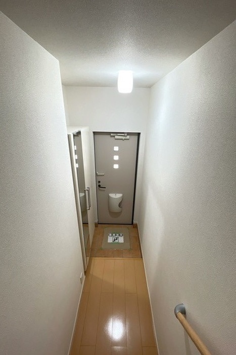 物件内観写真16　(廊下)