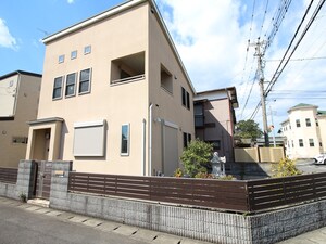 酒匂小の門住宅外観写真