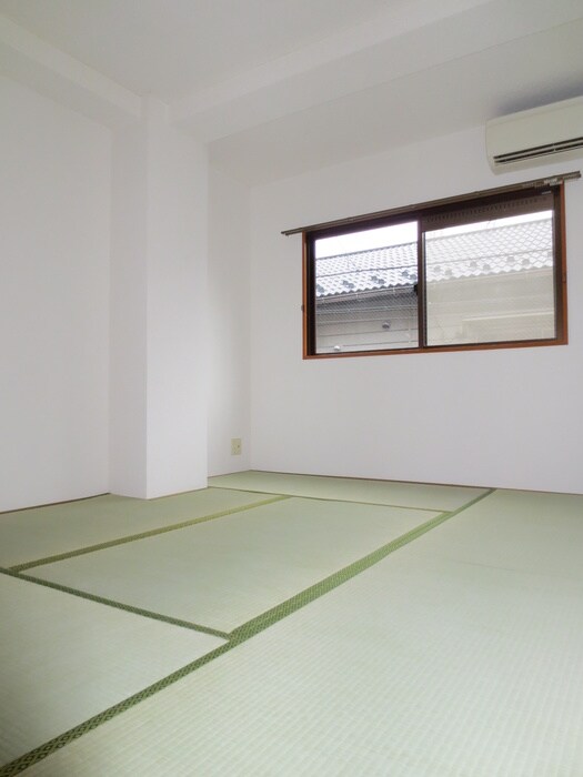 物件内観写真10　(居室)