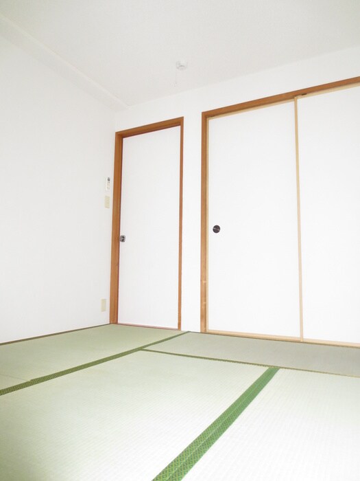 物件内観写真11　(居室)