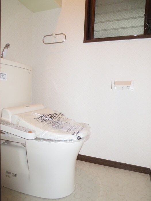 物件内観写真14　(トイレ)