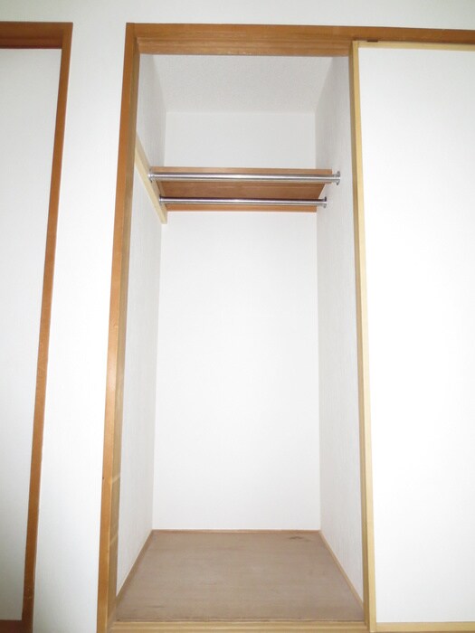 物件内観写真15　(収納)