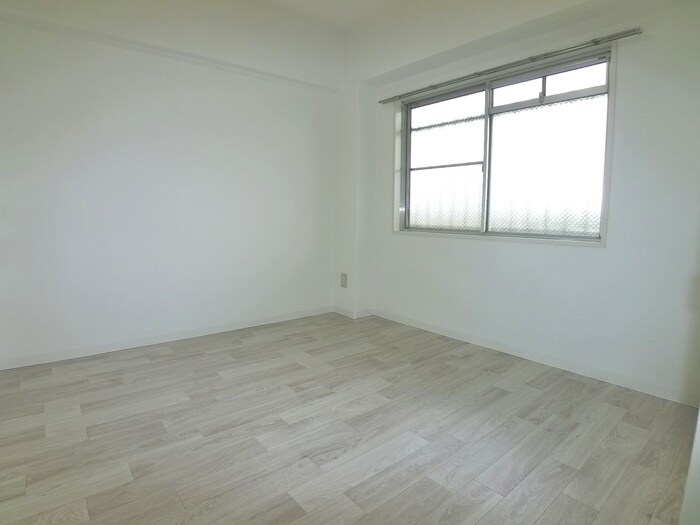 物件内観写真13　(居室)