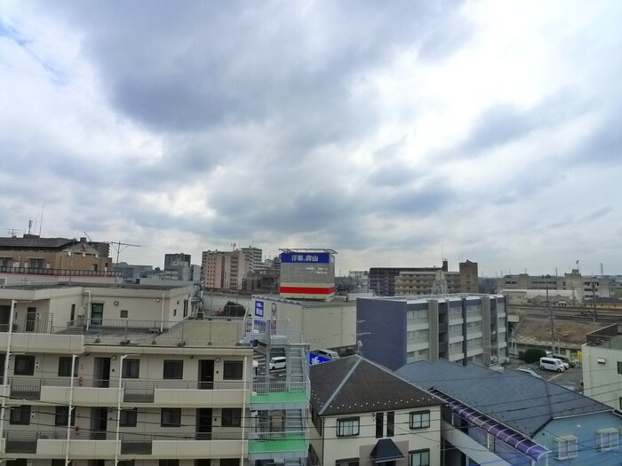 物件内観写真22　(室内からの展望)