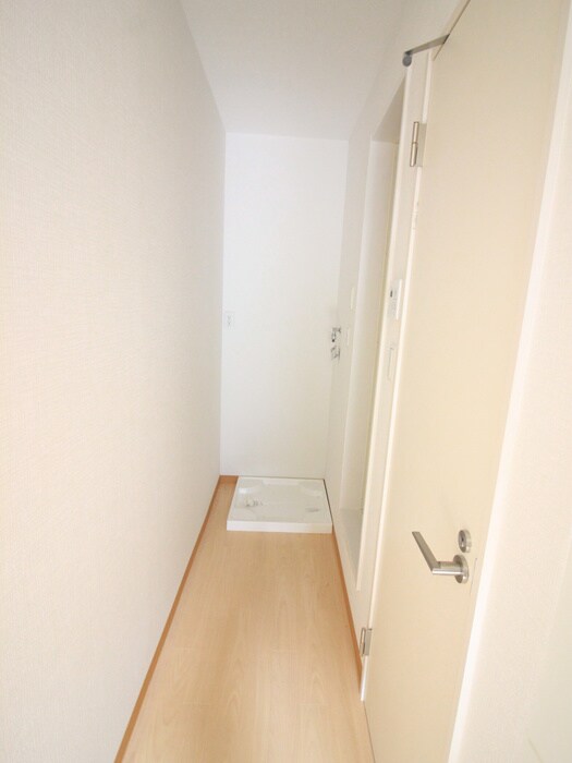 物件内観写真11　(廊下)