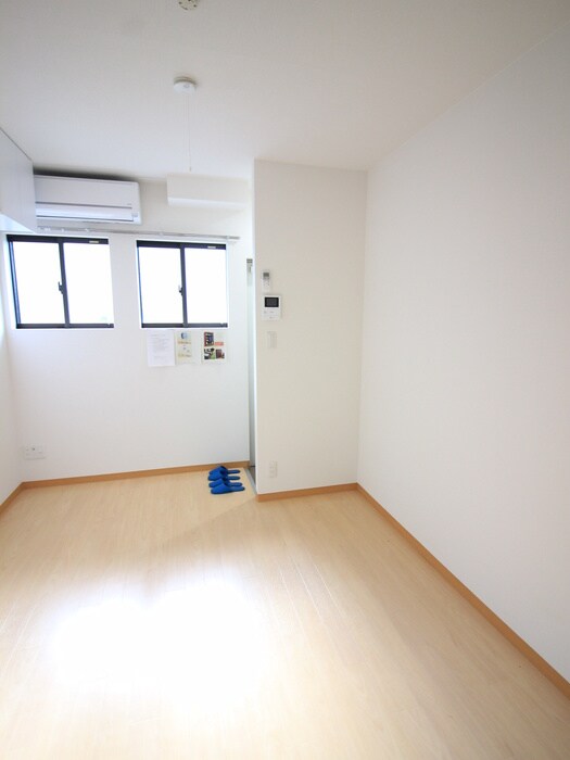 物件内観写真14　(居室)