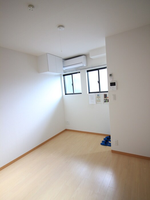 物件内観写真15　(居室)