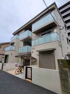 ディ・ヴォーヌング・ワラビ外観写真