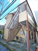 イーストワン