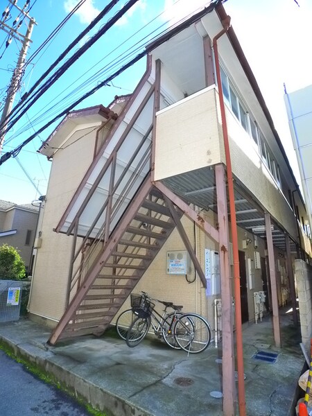 イーストワン外観写真