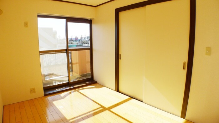 物件内観写真9　(居室)