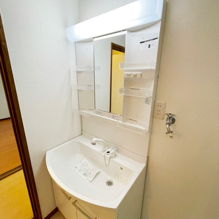 物件内観写真11　(洗面)