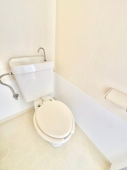 物件内観写真14　(トイレ)