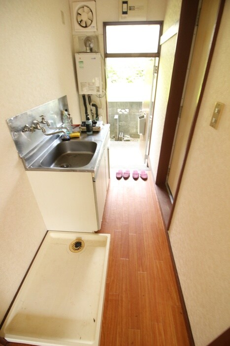 物件内観写真19　(廊下)