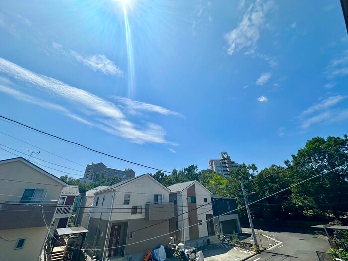 物件内観写真21　(室内からの展望)