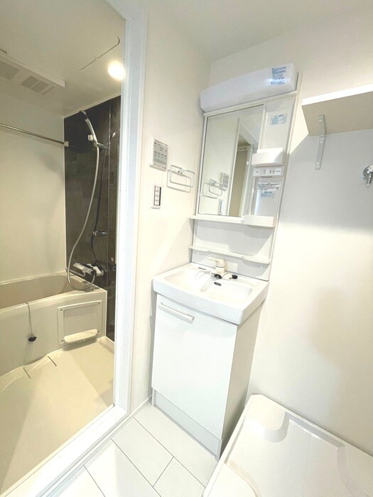 物件内観写真11　(洗面)