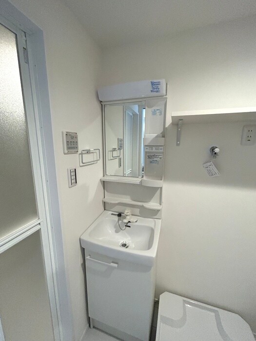 物件内観写真11　(洗面)