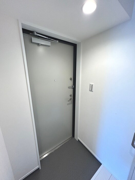 物件内観写真18　(玄関)