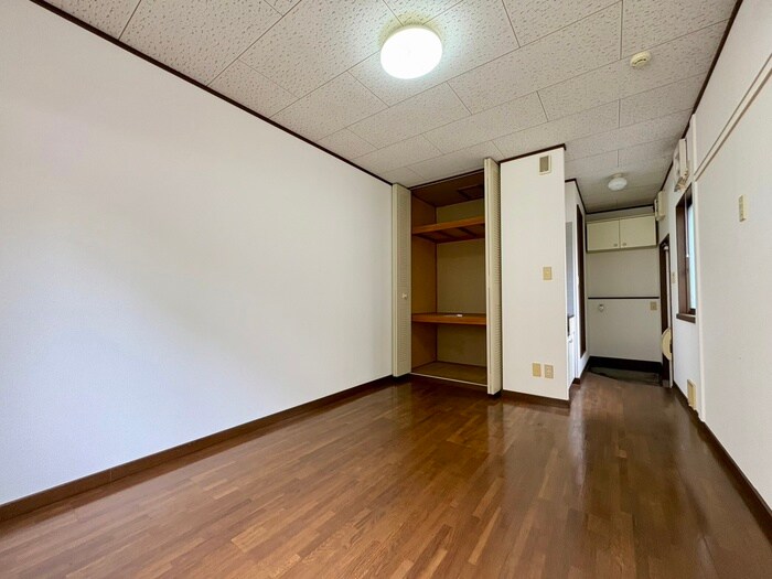 物件内観写真8　(内観写真)