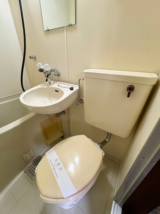 物件内観写真12　(トイレ)