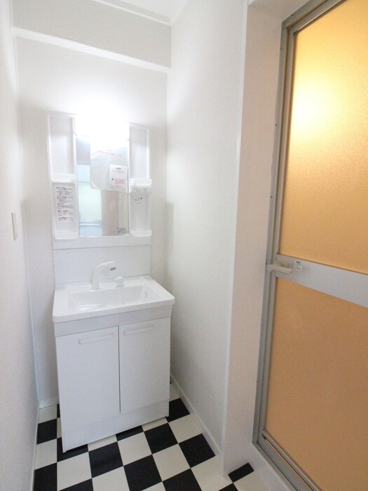 物件内観写真9　(洗面)
