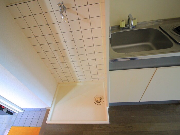 物件内観写真17　(洗濯機置場)