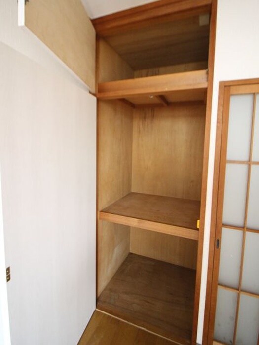 物件内観写真12　(収納)