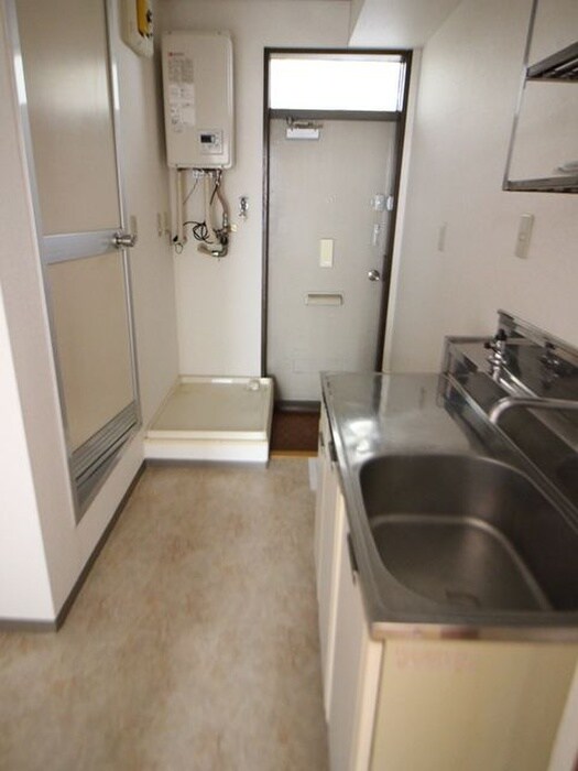 物件内観写真13　(玄関)