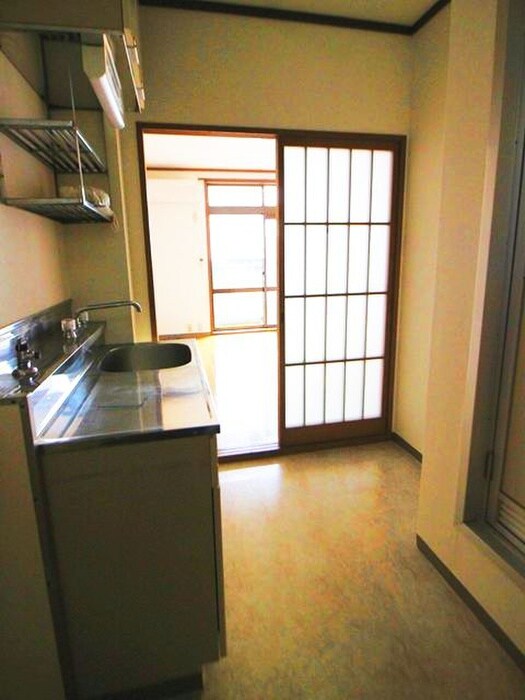 物件内観写真16　(廊下)