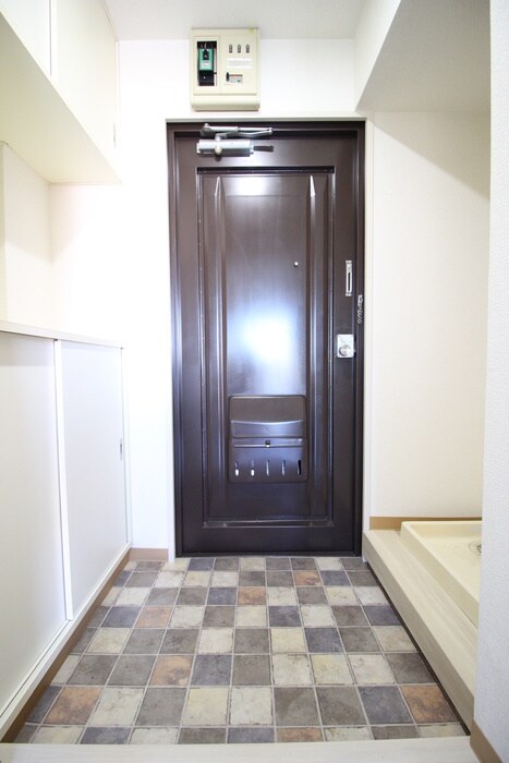 物件内観写真14　(玄関)