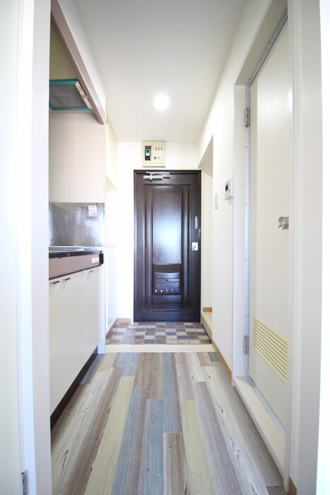物件内観写真18　(廊下)