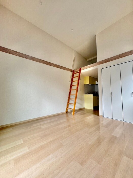 物件内観写真9　(居室)