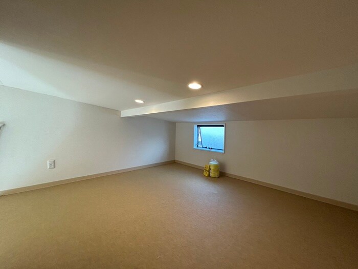 物件内観写真11　(ロフト)